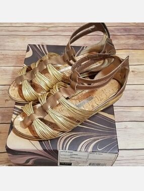 Ted Baker London gold gladiator sandals 38